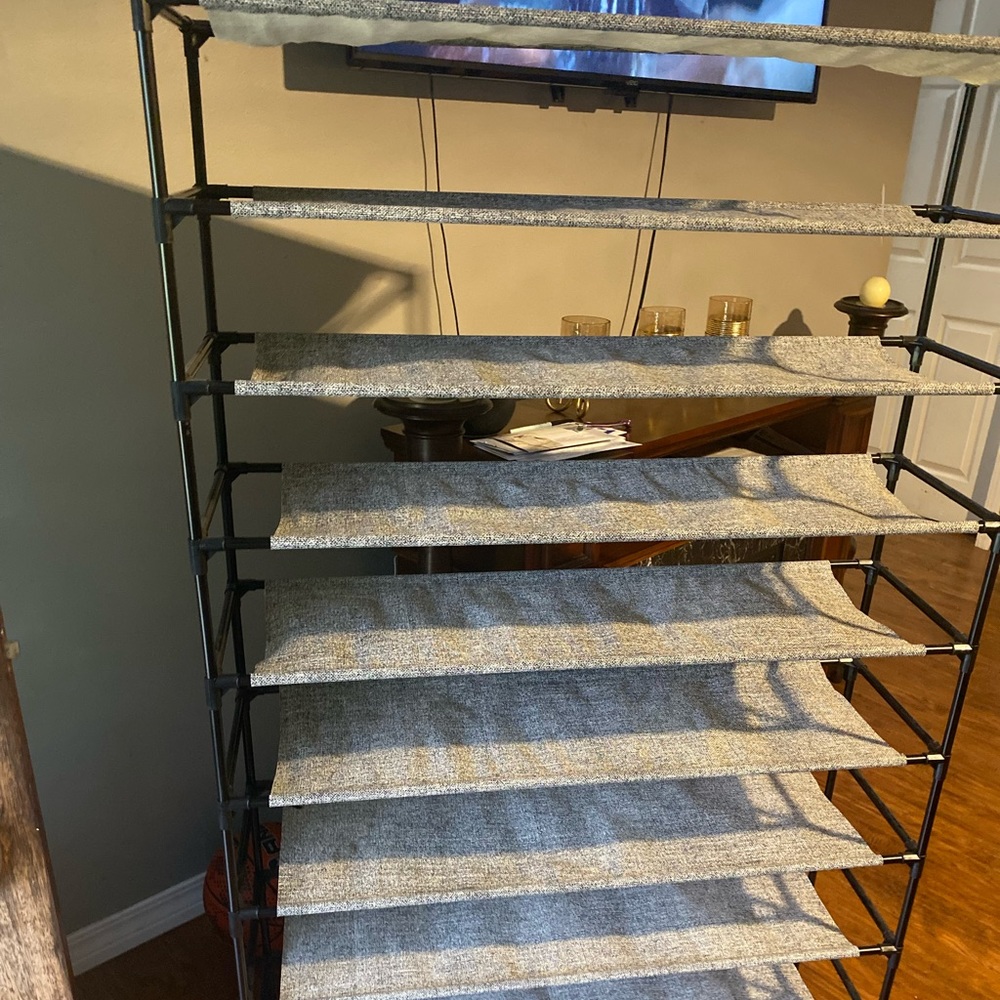 10 Story shoe rack